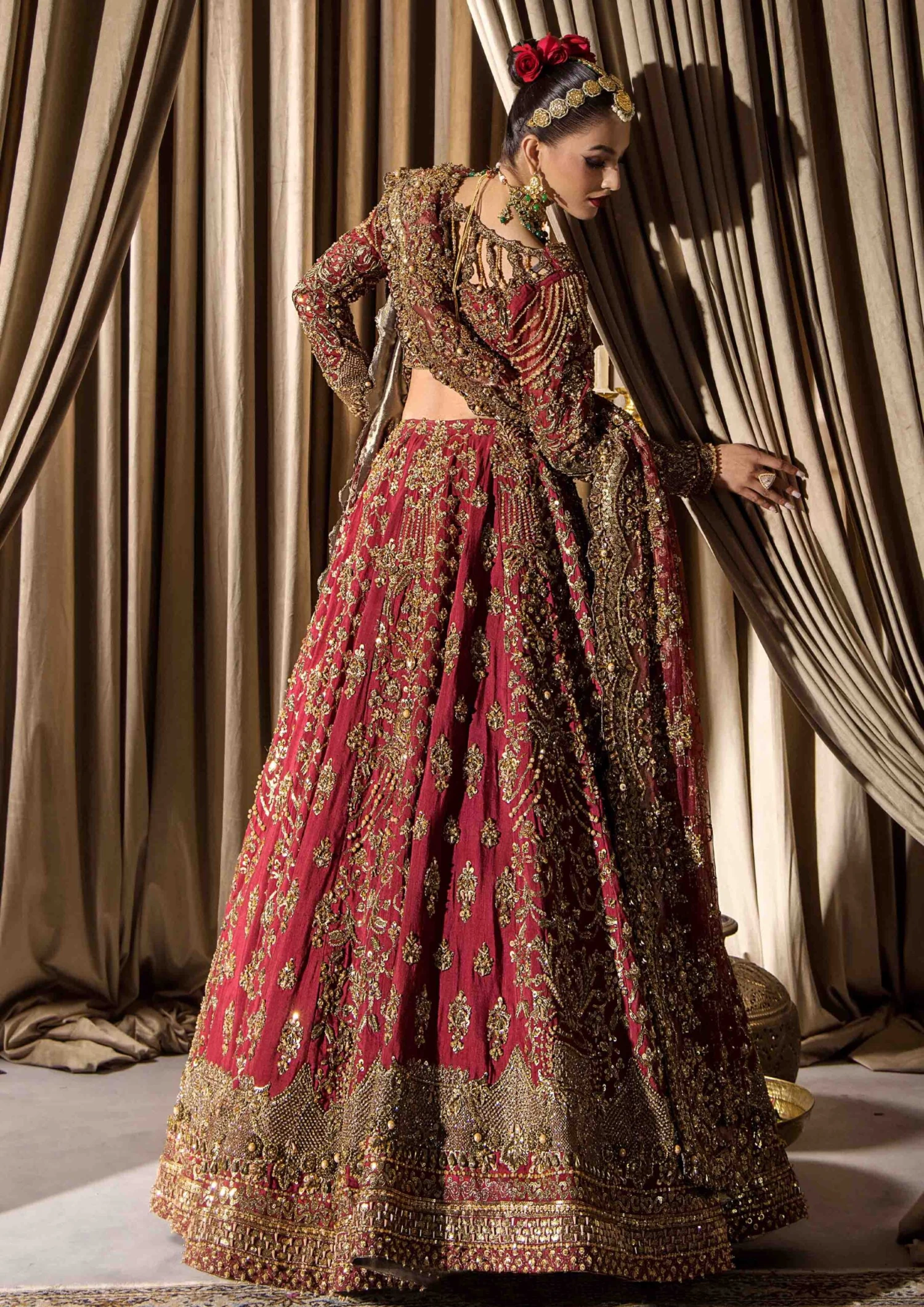 Pakistani Bridal Outfit In Wedding Lehenga Choli Style 8 Pakistani Bridal Outfit In Wedding Lehenga Choli Style - Image 6