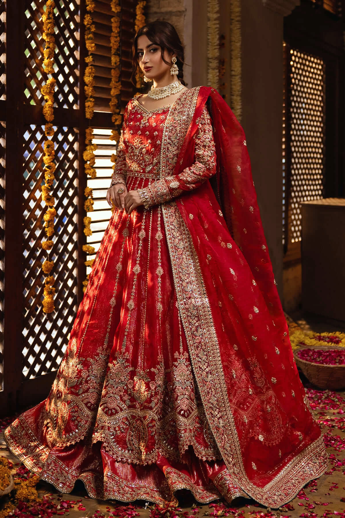 Classic Red Heavily Embroidered Pakistani Wedding Dress Pishwas Lehenga 5 Classic Red Heavily Embroidered Pakistani Wedding Dress Pishwas Lehenga - Image 3
