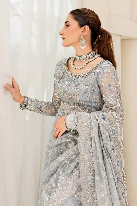Pakistani Bridal Dress In Royal Saree Style For Wedding 4 Pakistani Bridal Dress In Royal Saree Style For Wedding - Image 2