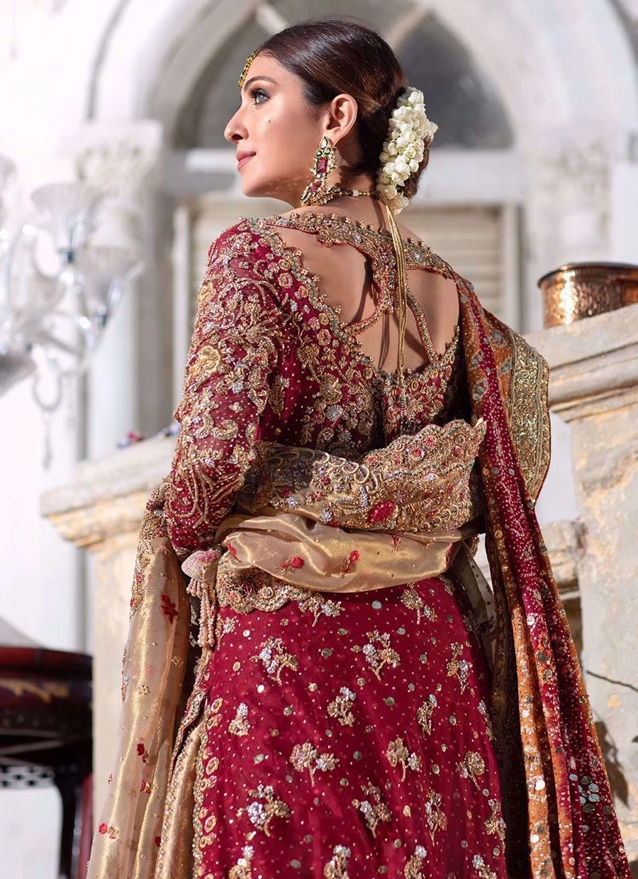 Embroiderd Red Bridal Lehenga Pakistani Bridal Dress 4 Embroiderd Red Bridal Lehenga Pakistani Bridal Dress - Image 2
