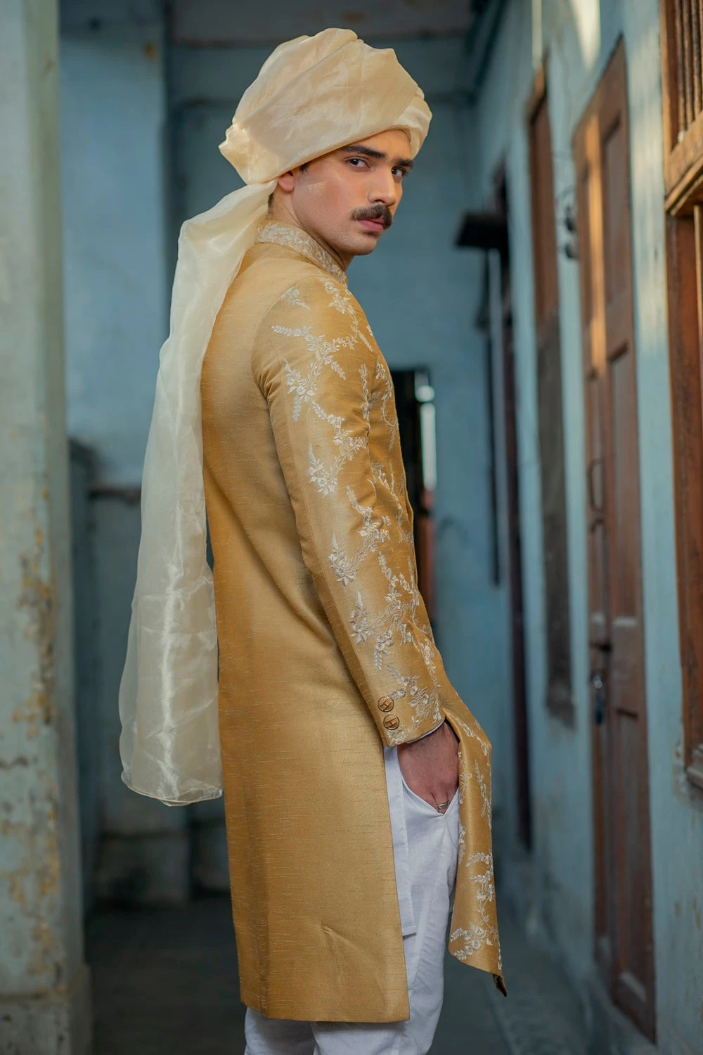 Golden Pakistani Sherwani For Dulha Designer Dress #GN76 4 Golden Pakistani Sherwani For Dulha Designer Dress #GN76 - Image 2
