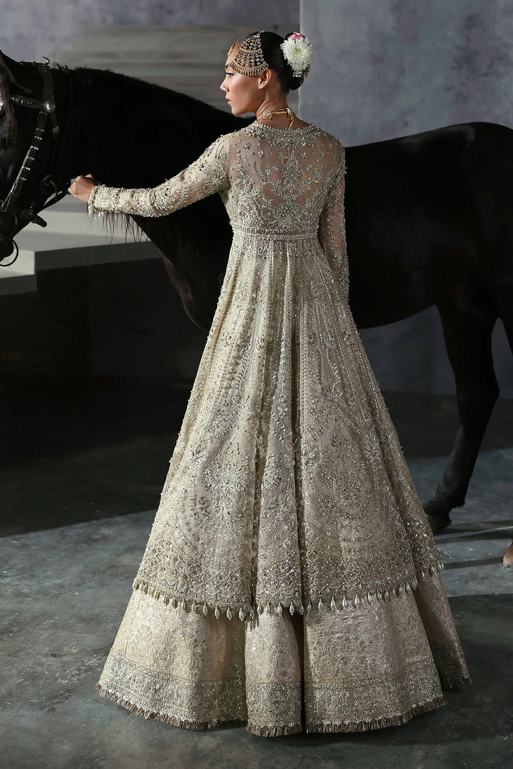 Pakistani Bridal Dress In Gold Frock And Lehenga Style 4 Pakistani Bridal Dress In Gold Frock And Lehenga Style - Image 2