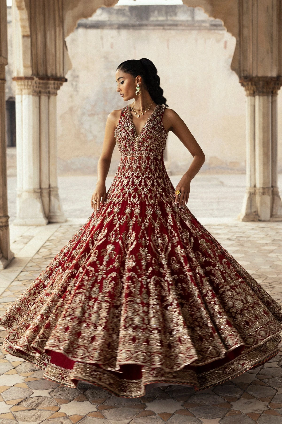Pakistani Bridal Dress In Red Pishwas Lehenga Style 3 Pakistani Bridal Dress In Red Pishwas Lehenga Style