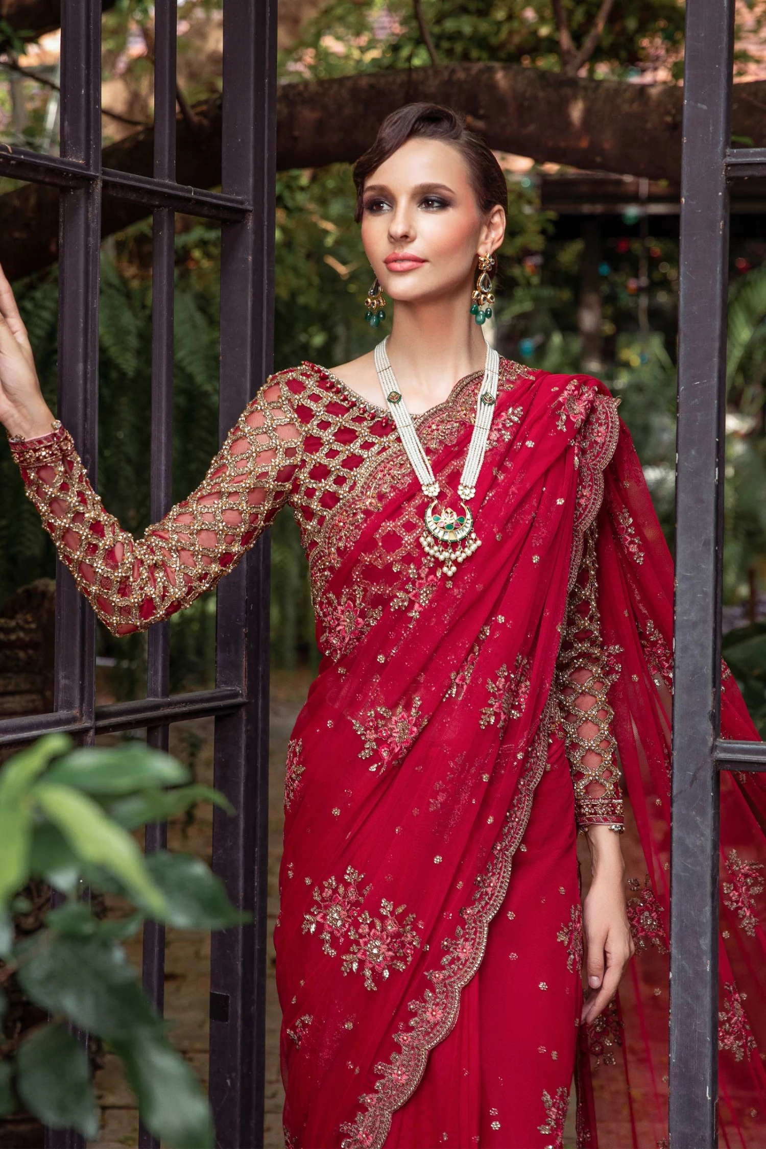 Red Pakistani Wedding Dress In Net Bridal Saree Style 5 Red Pakistani Wedding Dress In Net Bridal Saree Style - Image 3