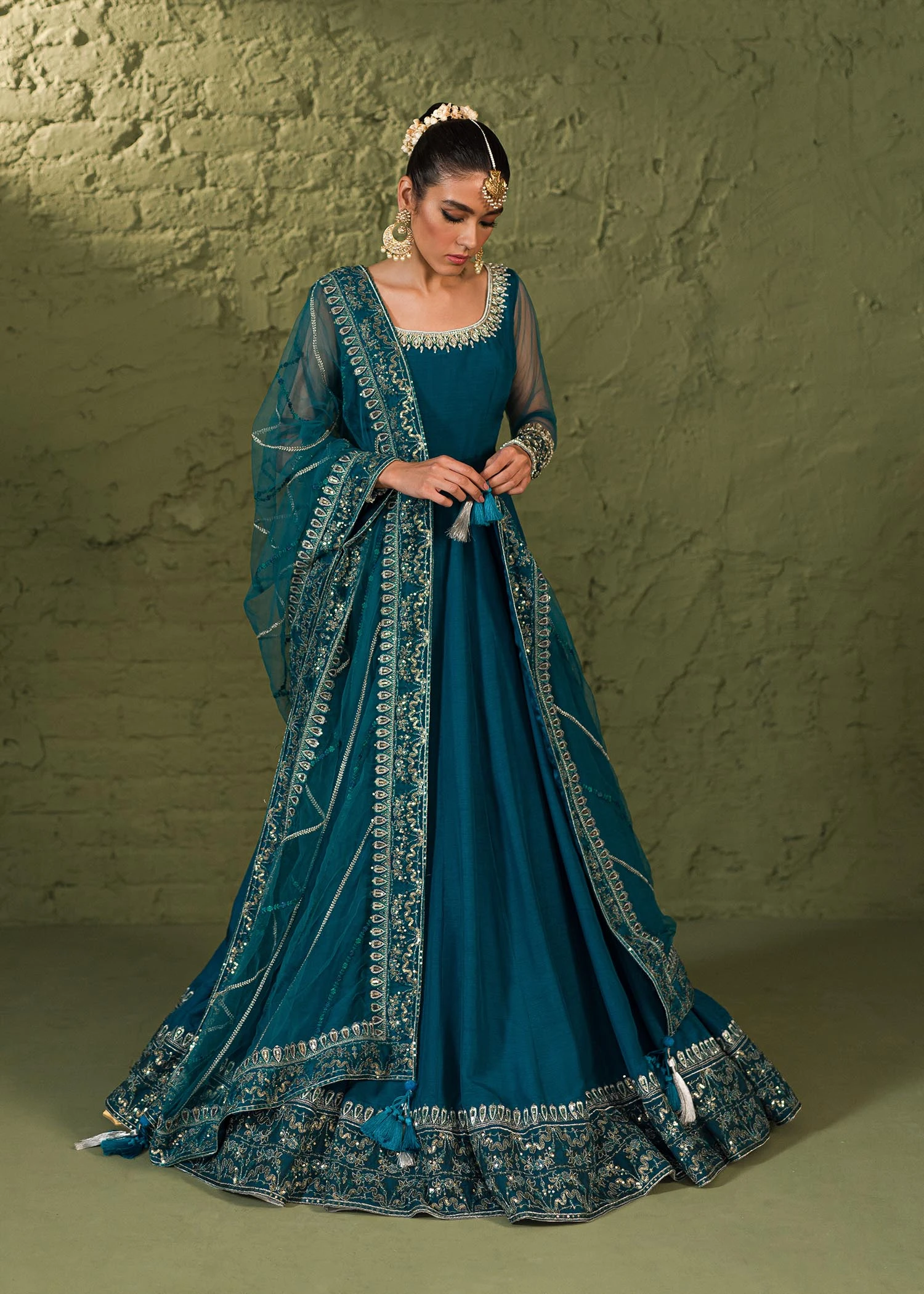 Luxury Teal Blue Pakistani Wedding Dress In Long Pishwas And Dupatta 4 Luxury Teal Blue Pakistani Wedding Dress In Long Pishwas And Dupatta - Image 2