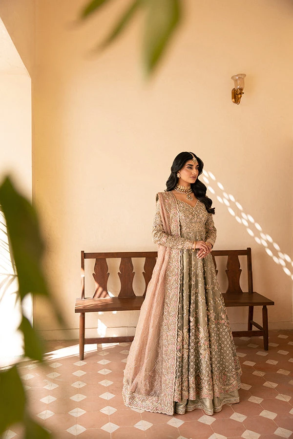 Pakistani Bridal Dress In Farshi Lehenga Pishwas Style 7 Pakistani Bridal Dress In Farshi Lehenga Pishwas Style - Image 5