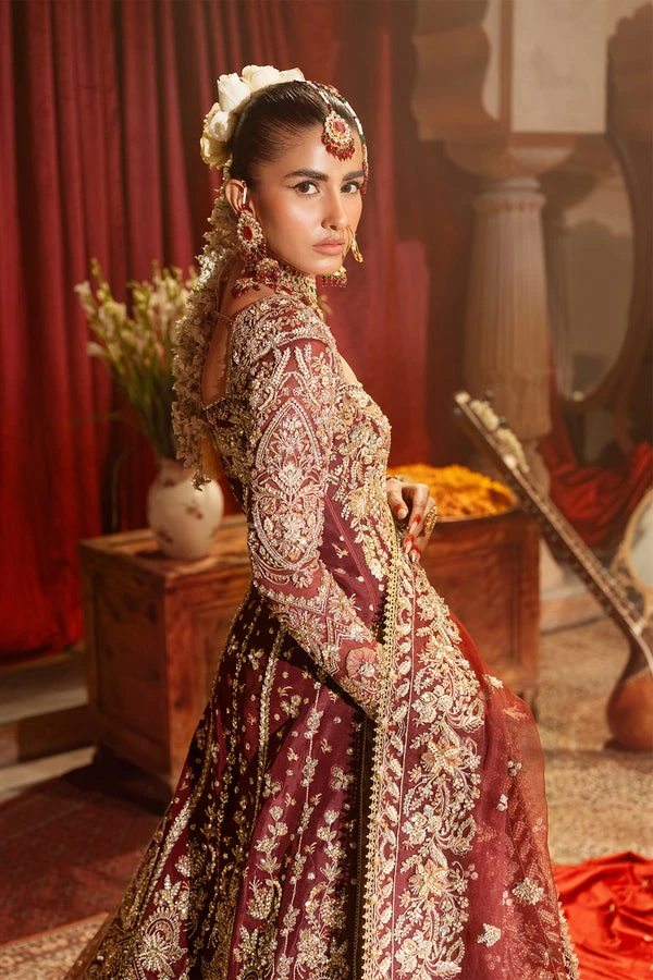 Pakistani Bridal Dress In Kameez And Gharara Style 10 Pakistani Bridal Dress In Kameez And Gharara Style - Image 8