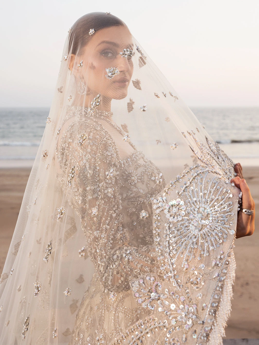 Royal Gown Style Pakistani Bridal Dress In California 8 Royal Gown Style Pakistani Bridal Dress In California - Image 6
