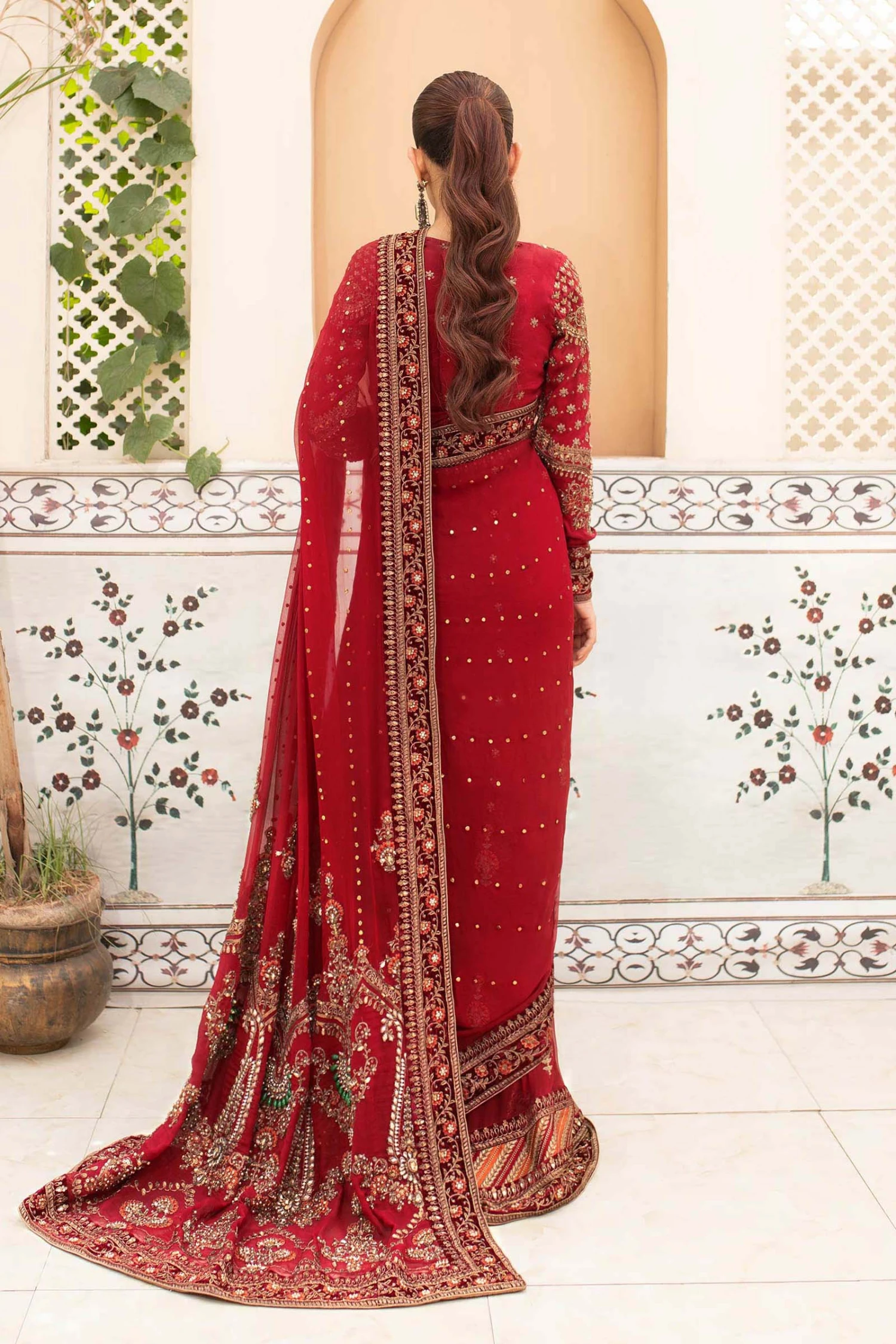 Royal Pakistani Bridal Dress In Deep Red Saree Style 7 Royal Pakistani Bridal Dress In Deep Red Saree Style - Image 5