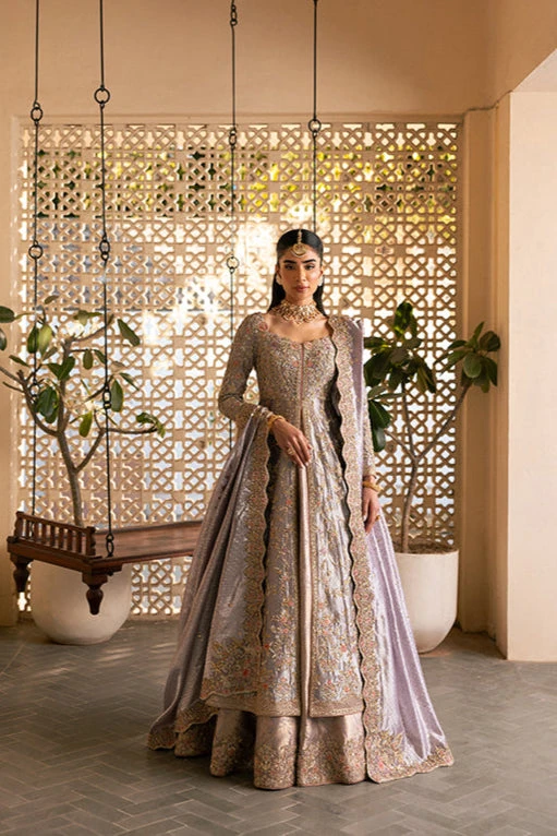 Pakistani Bridal Dress In Open Pishwas Lehenga Style 3 Pakistani Bridal Dress In Open Pishwas Lehenga Style
