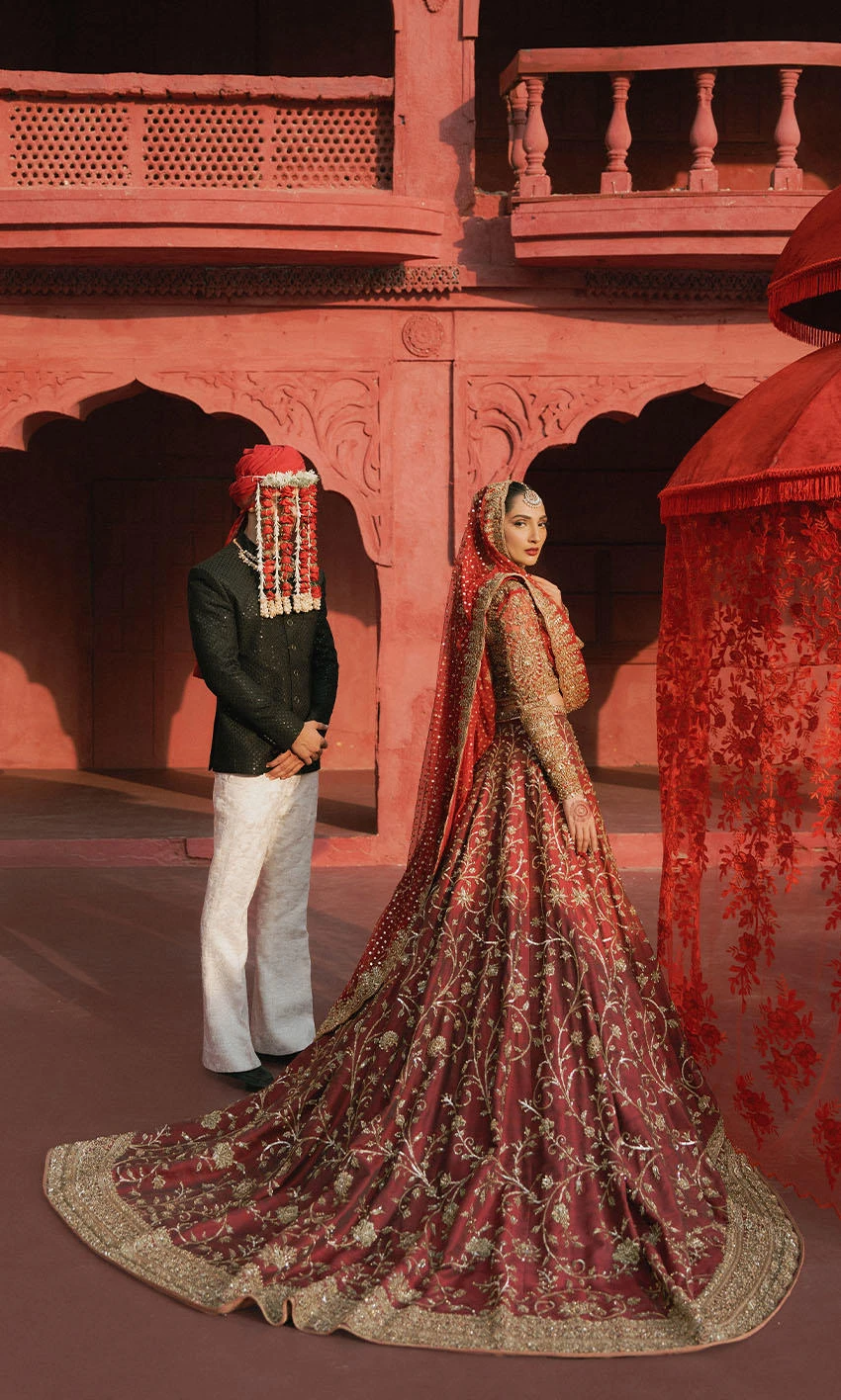 Pakistani Bridal Dress In Raw Silk Lehenga Choli Style 6 Pakistani Bridal Dress In Raw Silk Lehenga Choli Style - Image 4