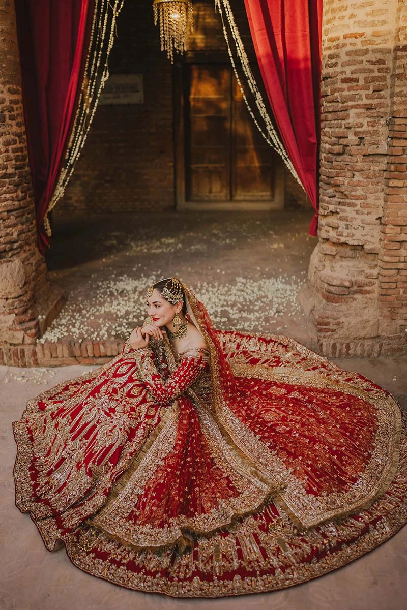 Wedding Red Lehenga And Choli Pakistani Bridal Dress 6 Wedding Red Lehenga And Choli Pakistani Bridal Dress - Image 4