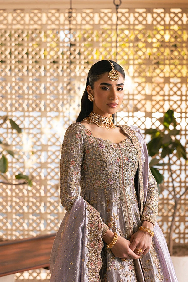 Pakistani Bridal Dress In Open Pishwas Lehenga Style 4 Pakistani Bridal Dress In Open Pishwas Lehenga Style - Image 2